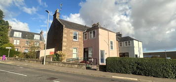 3 bed flat for sale