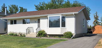 3604 44th St, Leduc, AB T9E 6A1