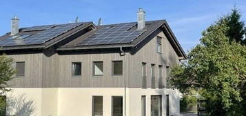 Ohlstadt: Tolle DHH für die ganze Familie - modern, lichtdurchflutet und energieeffizient