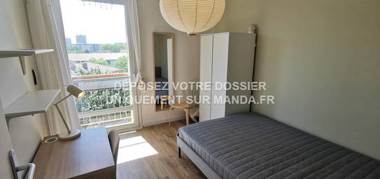 Location appartement 5 pièces 12 m²