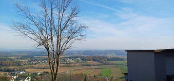 Erstbezug- modern sanierte 3 ZI mit Terrasse und Grünblick, barrierefrei, PP