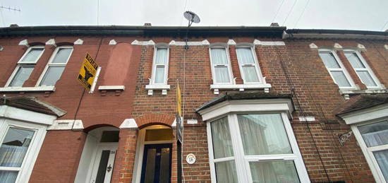 4 bedroom terraced house