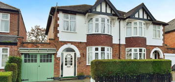 3 bed semi-detached house for sale