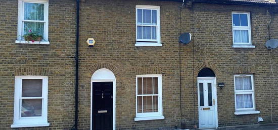 2 bed terraced house to rent