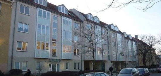 Niedliche 1,5-Zimmer-Wohnung mit Balkon Nähe Baumschulenweg