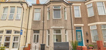 4 bedroom terraced house for sale