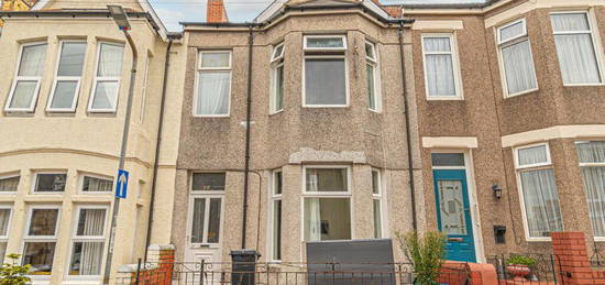 4 bedroom terraced house for sale