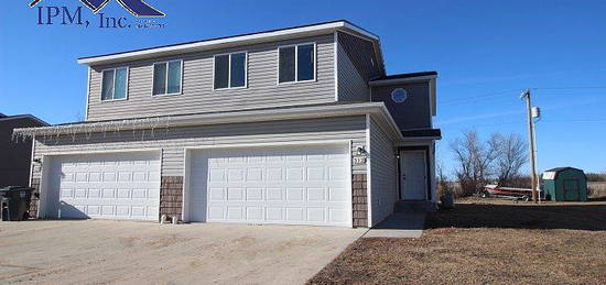 314 5th Ave W, Powers Lake, ND 58773