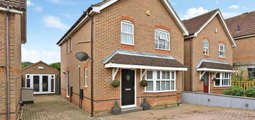 3 bedroom detached house to rent