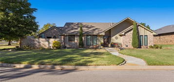 1501 Timber Creek Dr, Weatherford, OK 73096