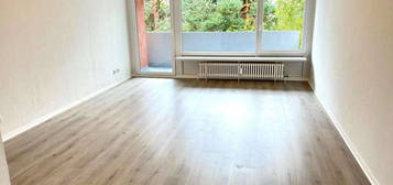 2 BALKONE hat nicht JEDER! Frisch RENOVIERT * Bad mit FENSTER * Laminat NEU * FISCHERRÜCK