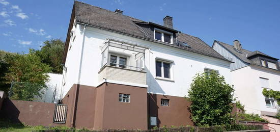 Liebevoll saniertes Wohnhaus in Wetzlar-Blasbach