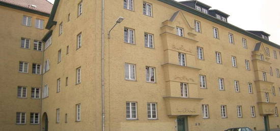 Frisch sanierte 3-Raum-Wohnung mit Loggia in Neulindenau