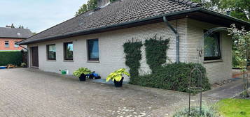 GROSSES ZWEIFAMILIENHAUS IN BEGEHRTER LAGE