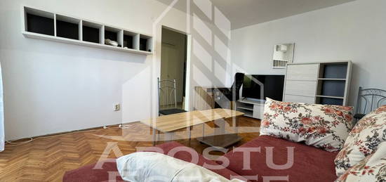 Apartament ultracentral cu 2 camere semidecomandat