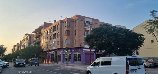 Piso en venta en avenida de Logroño