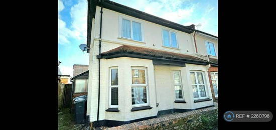 4 bedroom semi-detached house