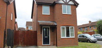 3 bed detached house to rent