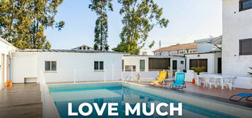 LOVE MUCH ☀ Beach Guest Home with Pool (with A/C)