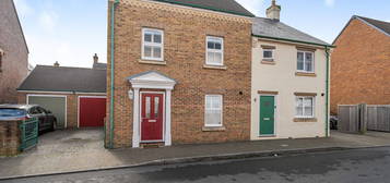 4 bed semi-detached house for sale