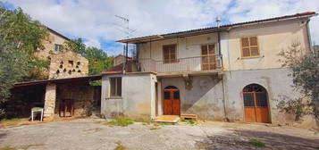 Villa unifamiliare Strada Comunale Dalla Madonna di Tu, Anagni