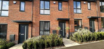 2 bedroom semi-detached house to rent