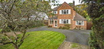 4 bed detached house for sale