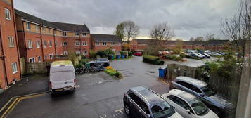 Flat to rent in Stretford Road, Manchester M15