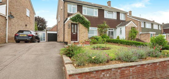 4 bedroom semi-detached house for sale