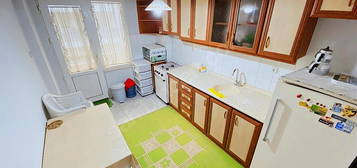 ÖMÜR'DEN ALTINKUMDA ÖN CEPHE ARAKAT EBVYN BNY 3+1 SATILIK DAİRE