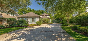 132 Country Club Dr, St Simons Island, GA 31522