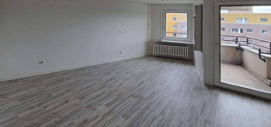 Ab 03.12. frei - Mein Siemensstadt - Eure 1,5-Zimmer Wohnung mit Balkon ruft!