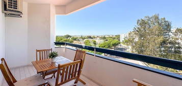 Apartamento T2 com vista mar à distância, Vilamoura