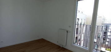 Appartement  à louer, 3 pièces, 2 chambres, 61 m²