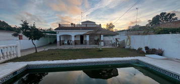 Casa o chalet en venta en Ctra Jerez - Ctra del Puerto