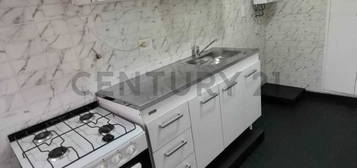 ¡Departamento de 1 Dormitorio con Doble Balcón en Zona Exclusiva de Rosario!