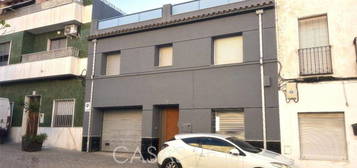 Chalet adosado en venta en plaza Mercat