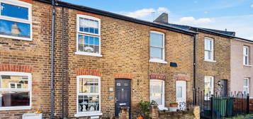 2 bed terraced house for sale