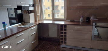 Apartament 3 camere decomadate , cu suprafata de 64.82 mp, zona Marast