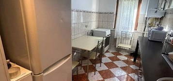 De vanzare 3 camere zona pietei mari , mobilat, utilat, renovat 63500e