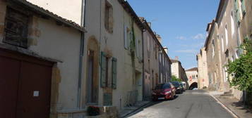 Maison de village avec balcon et jolie vue