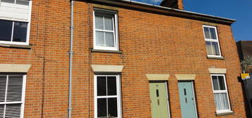 2 bed terraced house to rent