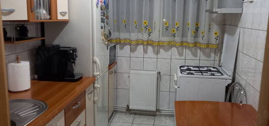 vand apartament 2 camere