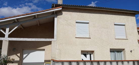 31270 FROUZINS: Loue Apptement T4 duplex avec garage