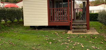 Mobile home avec terrasse intégrée