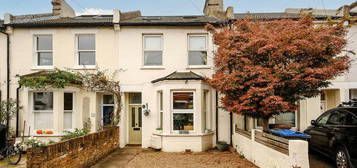 4 bedroom terraced house for sale