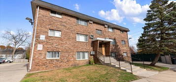 2400 24th Pl Apt 3A, North Chicago, IL 60064