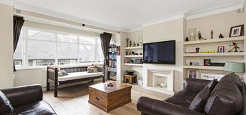 3 bedroom maisonette