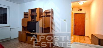 Apartament 2 camere semidecomandat in zona Fortuna