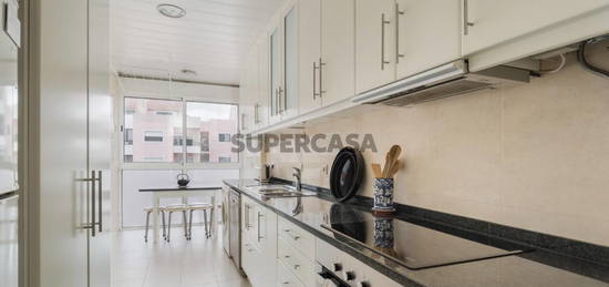 Apartamento T3 na Quinta da Alagoa